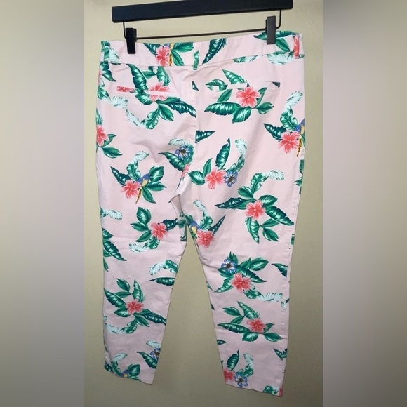 Old Navy pixie cropped style high waisted Capri pants size 16 - Picture 2 of 6